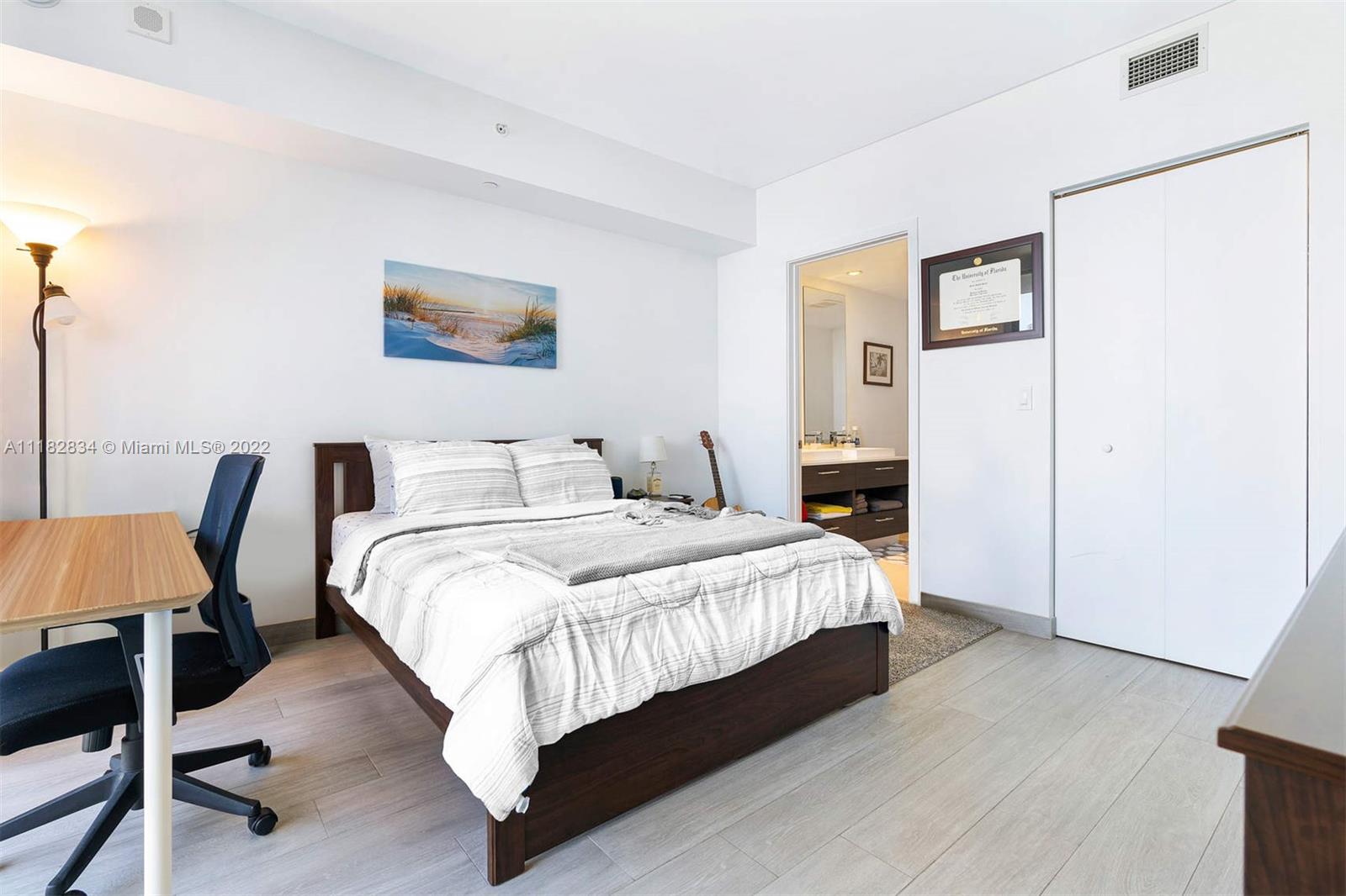 45 Southwest 9th Street, Unit 2508 Miami, FL 33130 - Photo 4 of 29