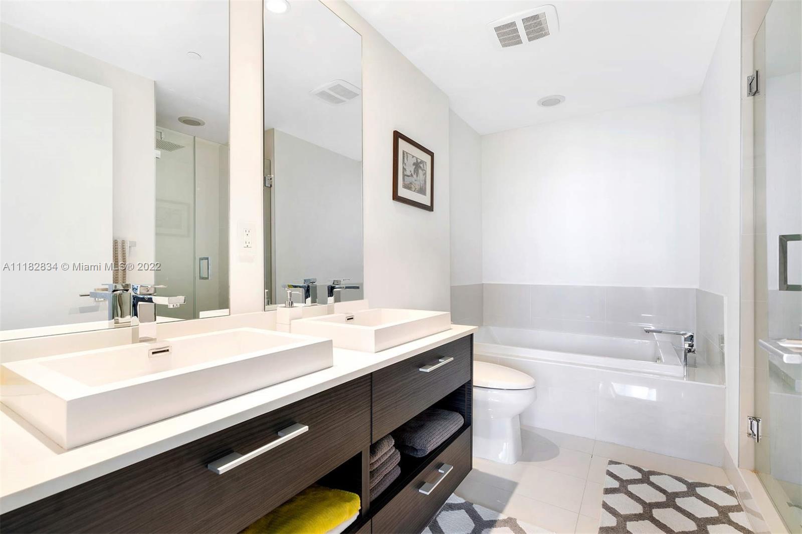 45 Southwest 9th Street, Unit 2508 Miami, FL 33130 - Photo 5 of 29