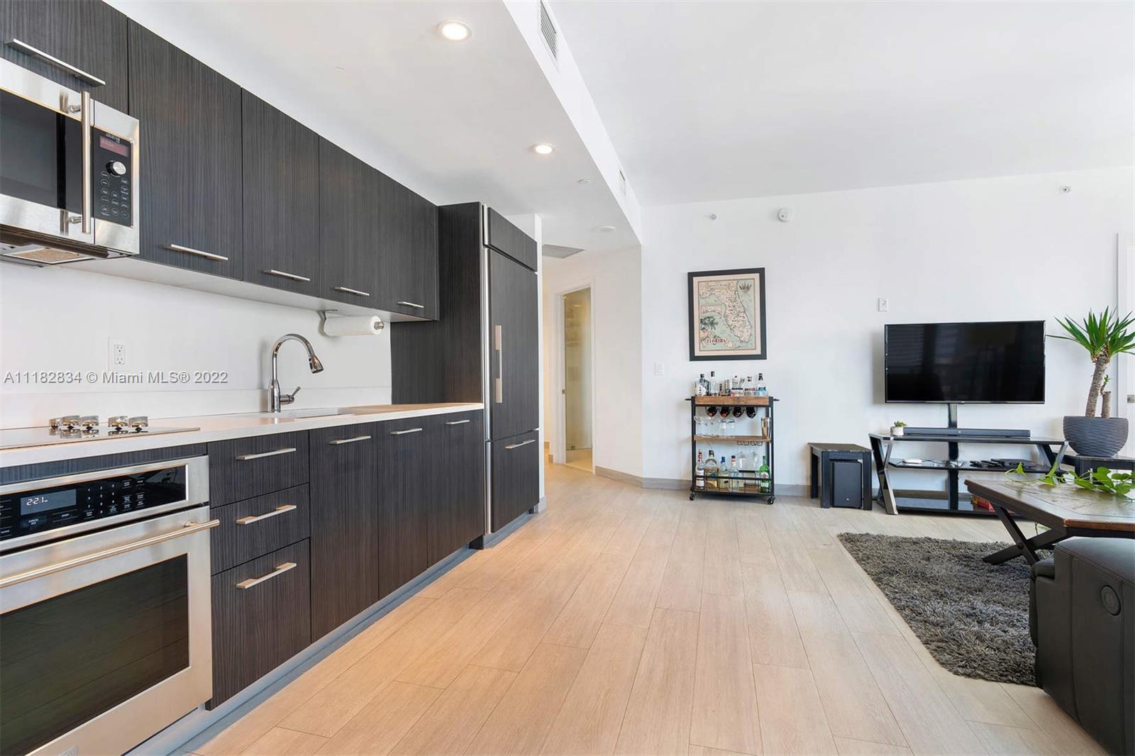 45 Southwest 9th Street, Unit 2508 Miami, FL 33130 - Photo 6 of 29