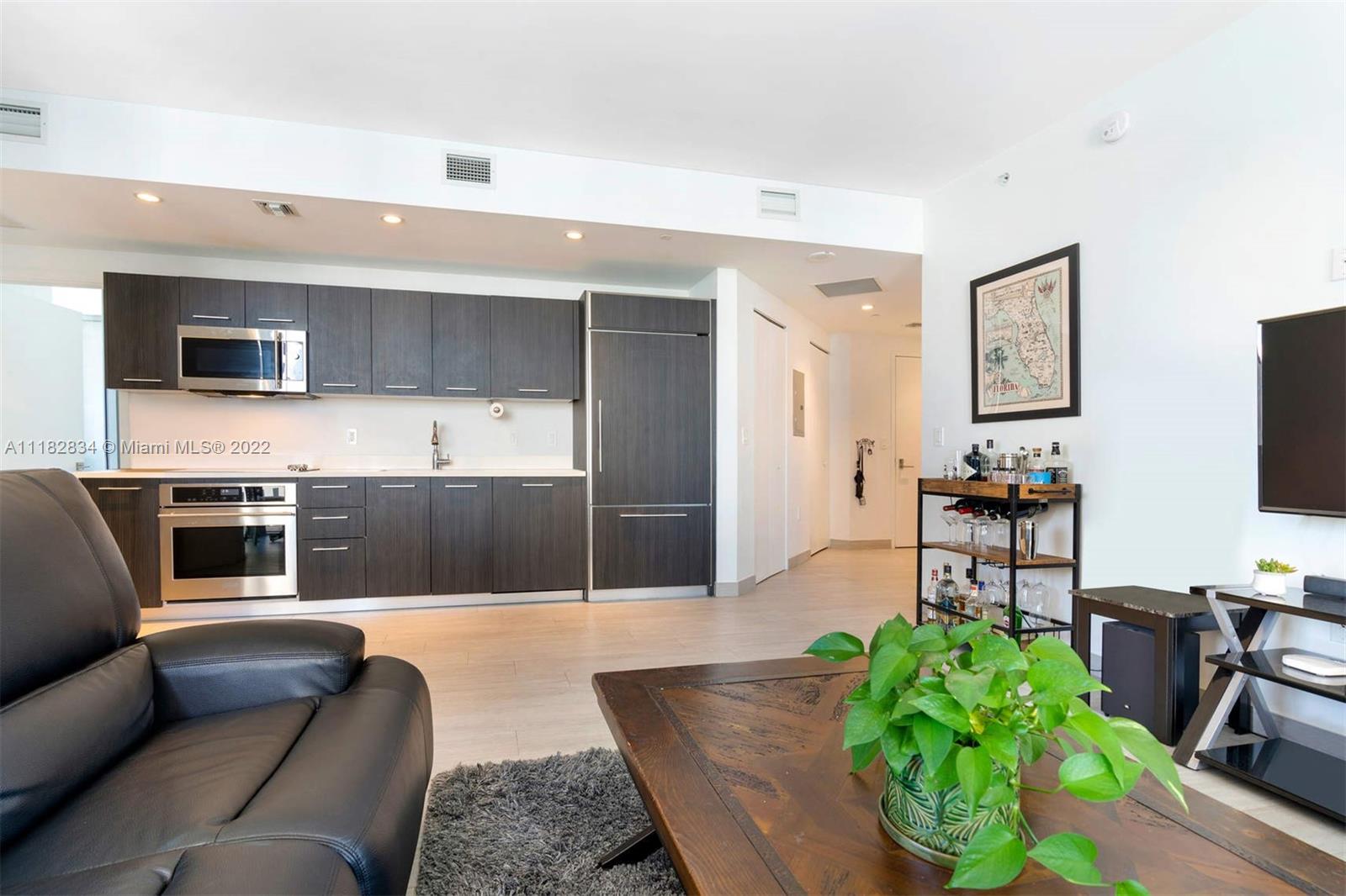 45 Southwest 9th Street, Unit 2508 Miami, FL 33130 - Photo 7 of 29