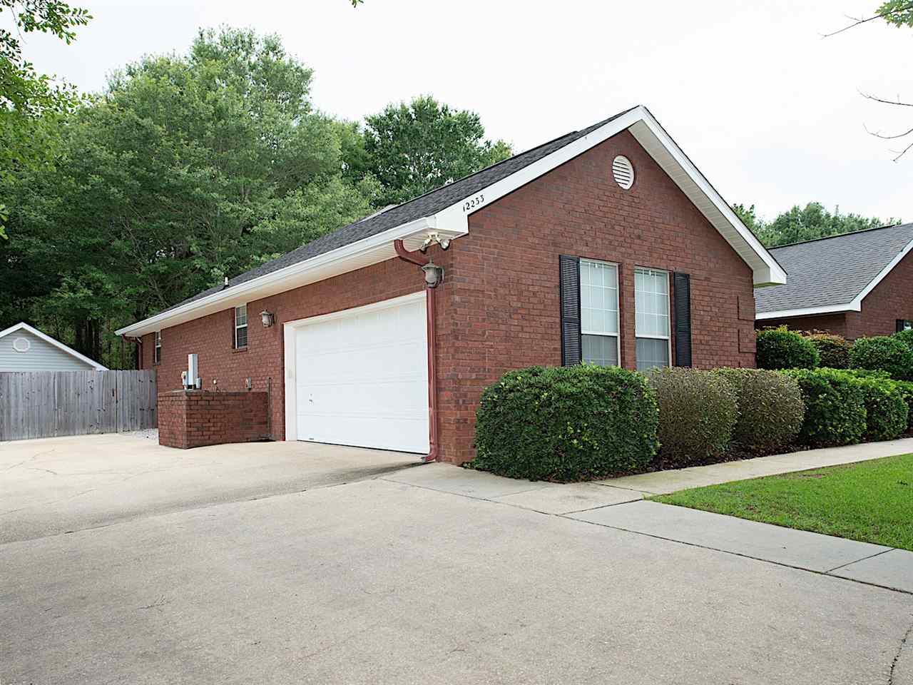 12233 Venice Boulevard Foley, AL 36535 - Photo 33 of 35 Main Garage