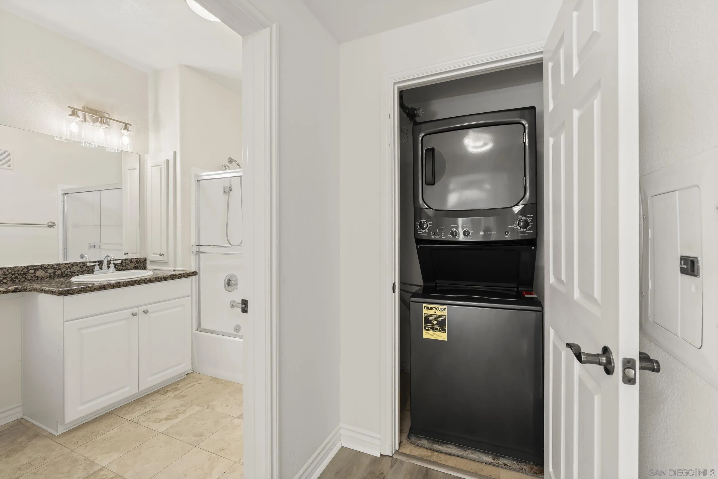 9263 Regents Road, Unit B204 La Jolla, CA 92037 - Photo 10 of 15 Gallery Image 10