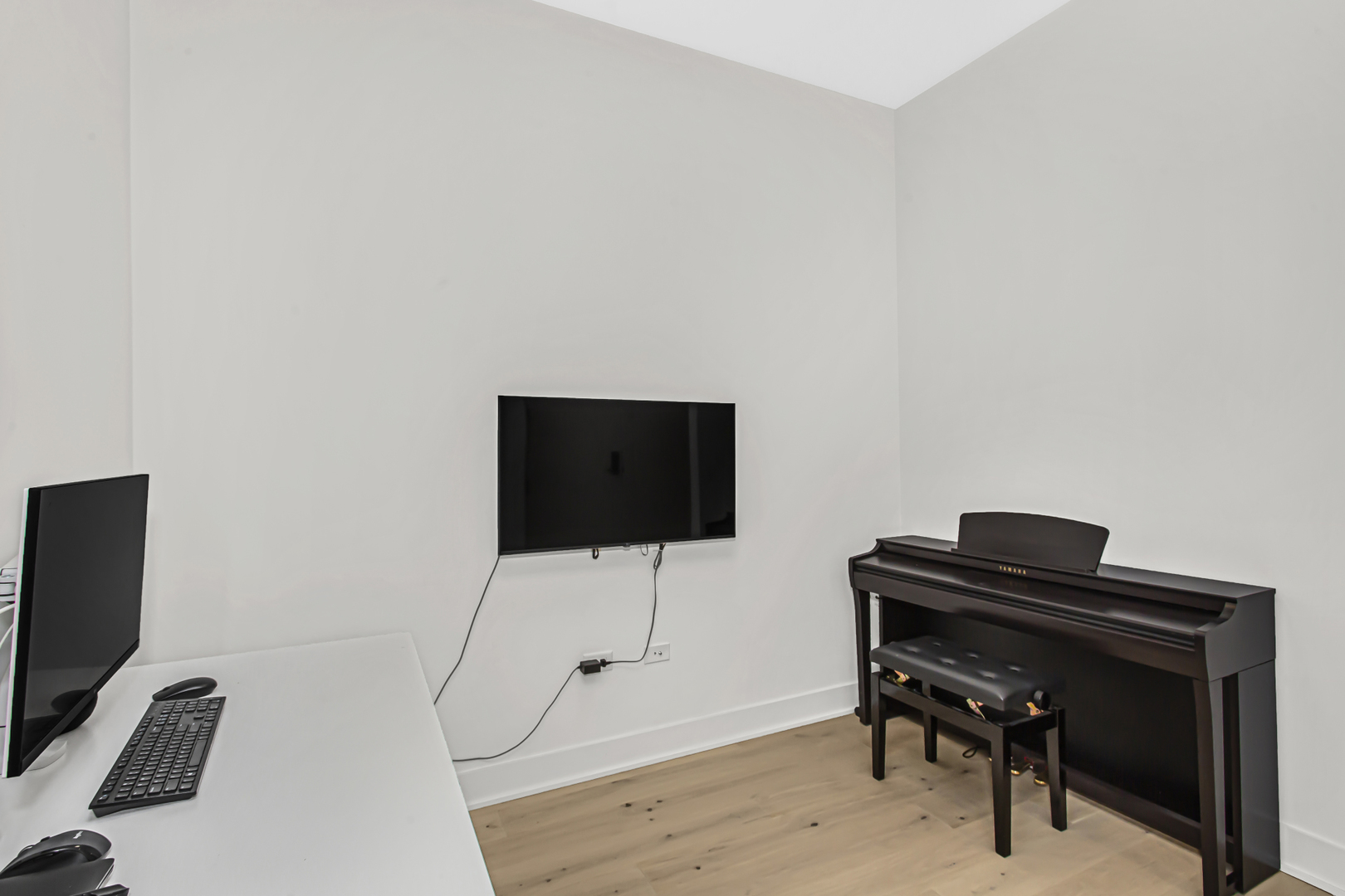 305 South Racine Avenue, Unit 5D Chicago, IL 60607 - Photo 24 of 31 a view of workspace with chair