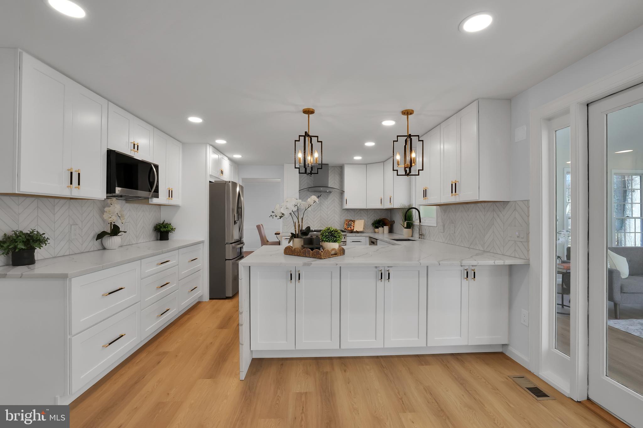 15101 Snowden Drive Silver Spring, MD 20905 - Photo 4 of 68