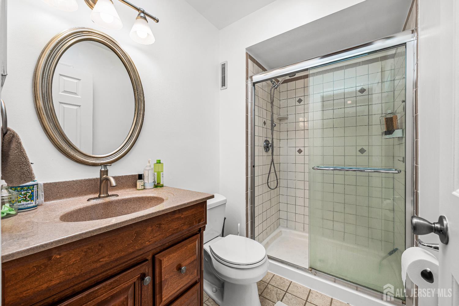 5 Hawthorn Drive Edison, NJ 08820 - Photo 21 of 29