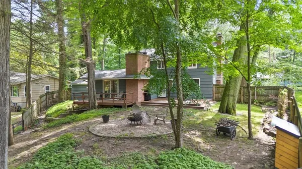 $3,800 | 485 Oakridge Drive, Irondequoit, NY 14617