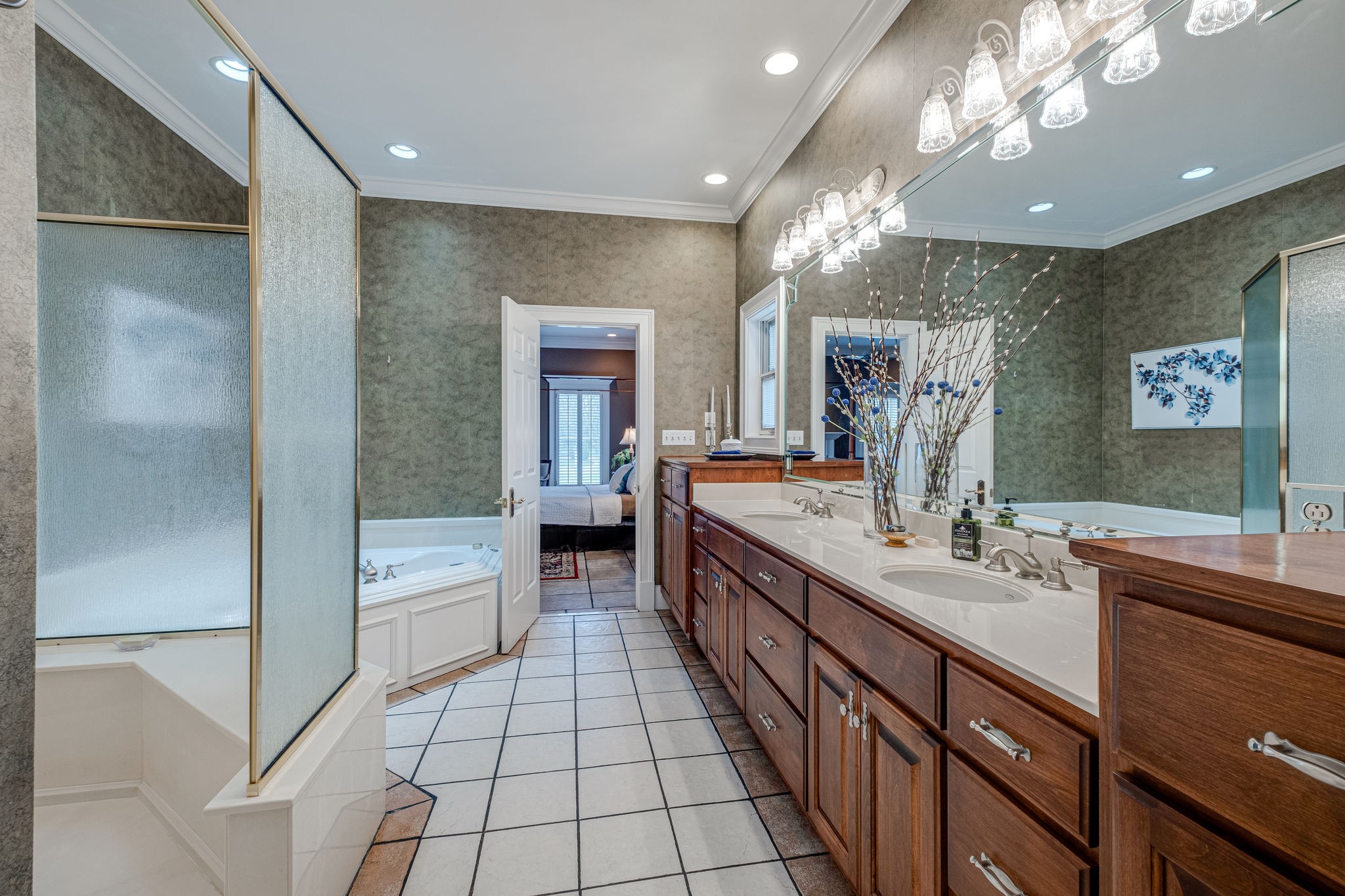 1727 Shagbark Trail Murfreesboro, TN 37130 - Photo 18 of 32 a large bathroom with a large tub and sink