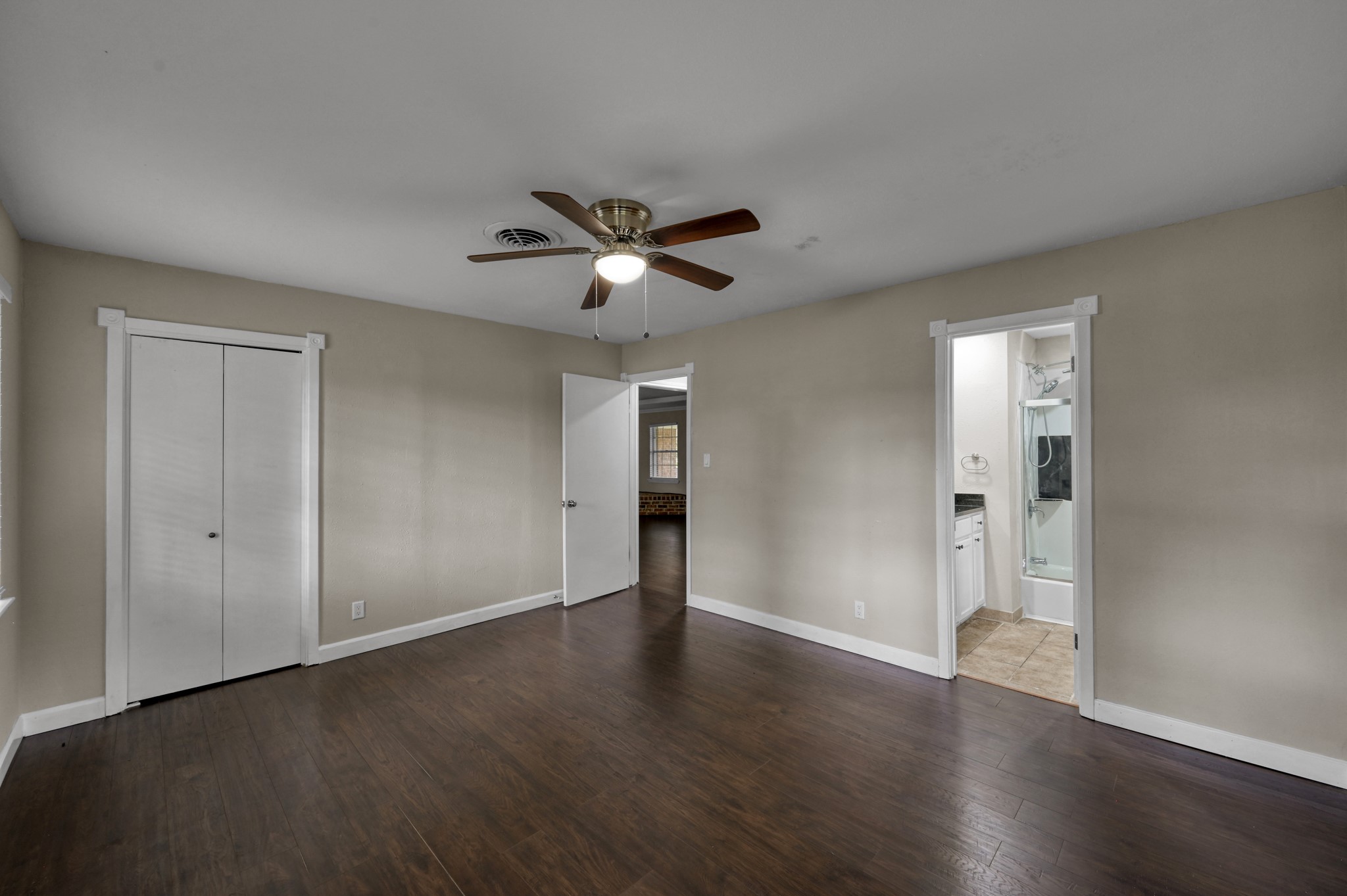 13544 Northshore Loop Conroe, TX 77304 - Photo 23 of 34