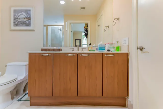 $13,000 | 701 Southeast 21st Avenue, Unit 204, Deerfield Beach, FL 33441