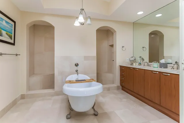 $13,000 | 701 Southeast 21st Avenue, Unit 204, Deerfield Beach, FL 33441