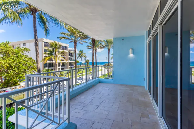 $13,000 | 701 Southeast 21st Avenue, Unit 204, Deerfield Beach, FL 33441