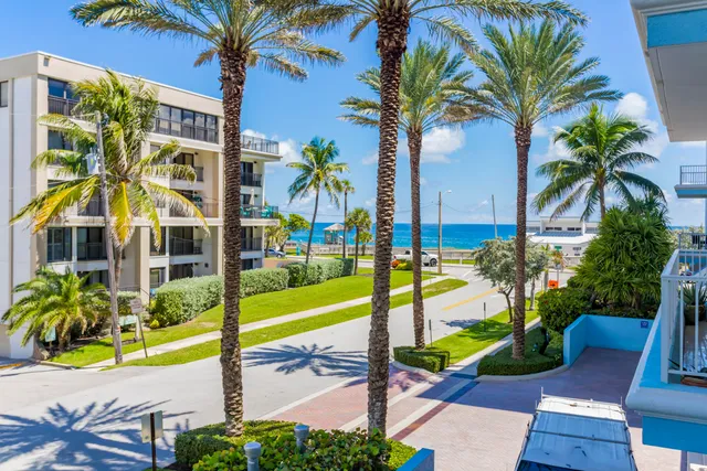 $13,000 | 701 Southeast 21st Avenue, Unit 204, Deerfield Beach, FL 33441