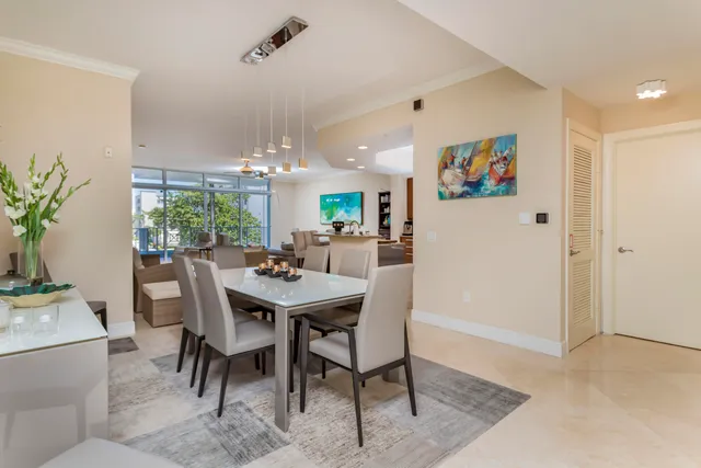 $13,000 | 701 Southeast 21st Avenue, Unit 204, Deerfield Beach, FL 33441