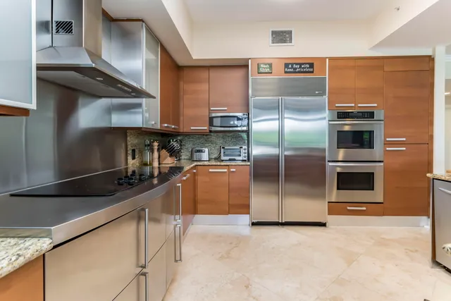 $13,000 | 701 Southeast 21st Avenue, Unit 204, Deerfield Beach, FL 33441