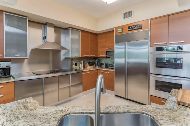 $13,000 | 701 Southeast 21st Avenue, Unit 204, Deerfield Beach, FL 33441