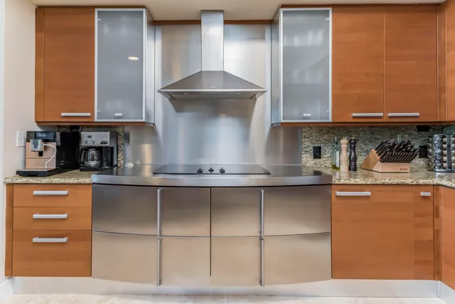 $13,000 | 701 Southeast 21st Avenue, Unit 204, Deerfield Beach, FL 33441