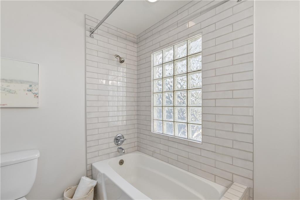 1498 Deerwood Drive Decatur, GA 30030 - Photo 30 of 34