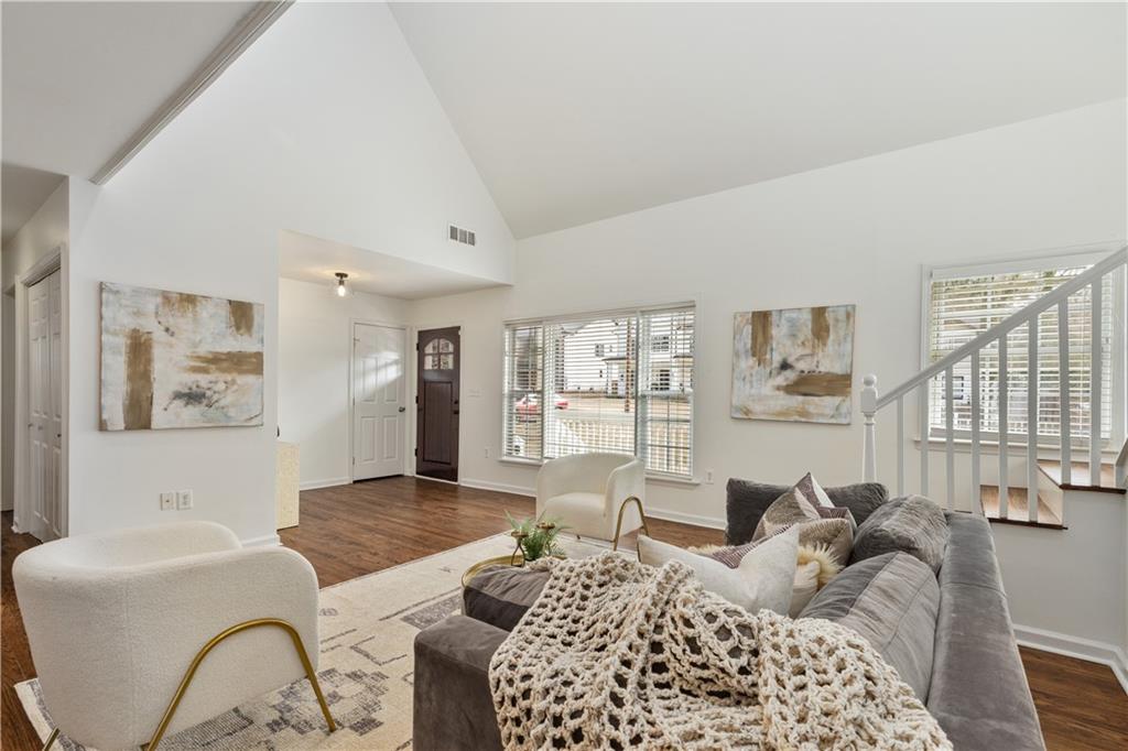 1498 Deerwood Drive Decatur, GA 30030 - Photo 8 of 34