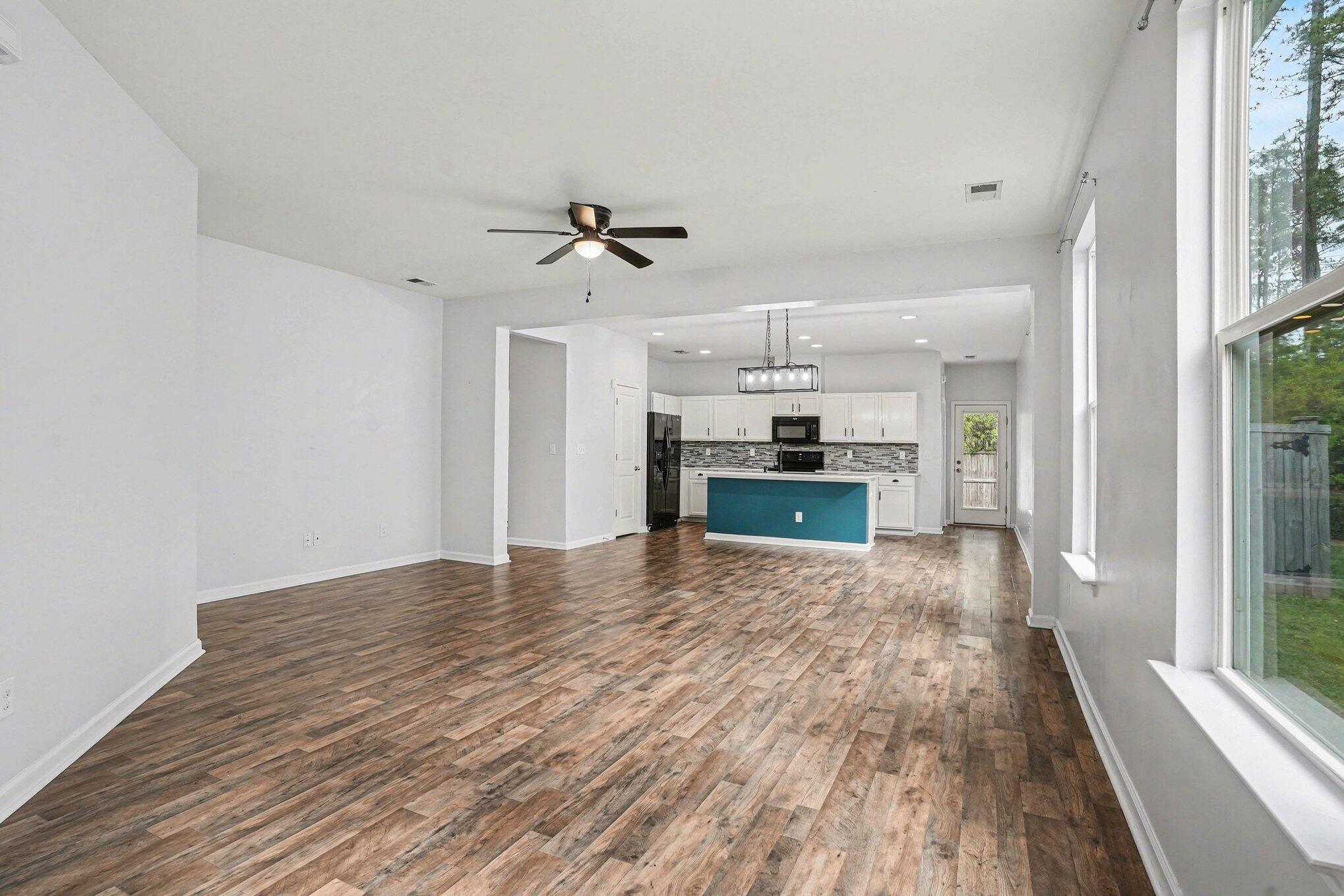 265 Oglethorpe Circle Moncks Corner, SC 29461 - Photo 3 of 38 file_6781
