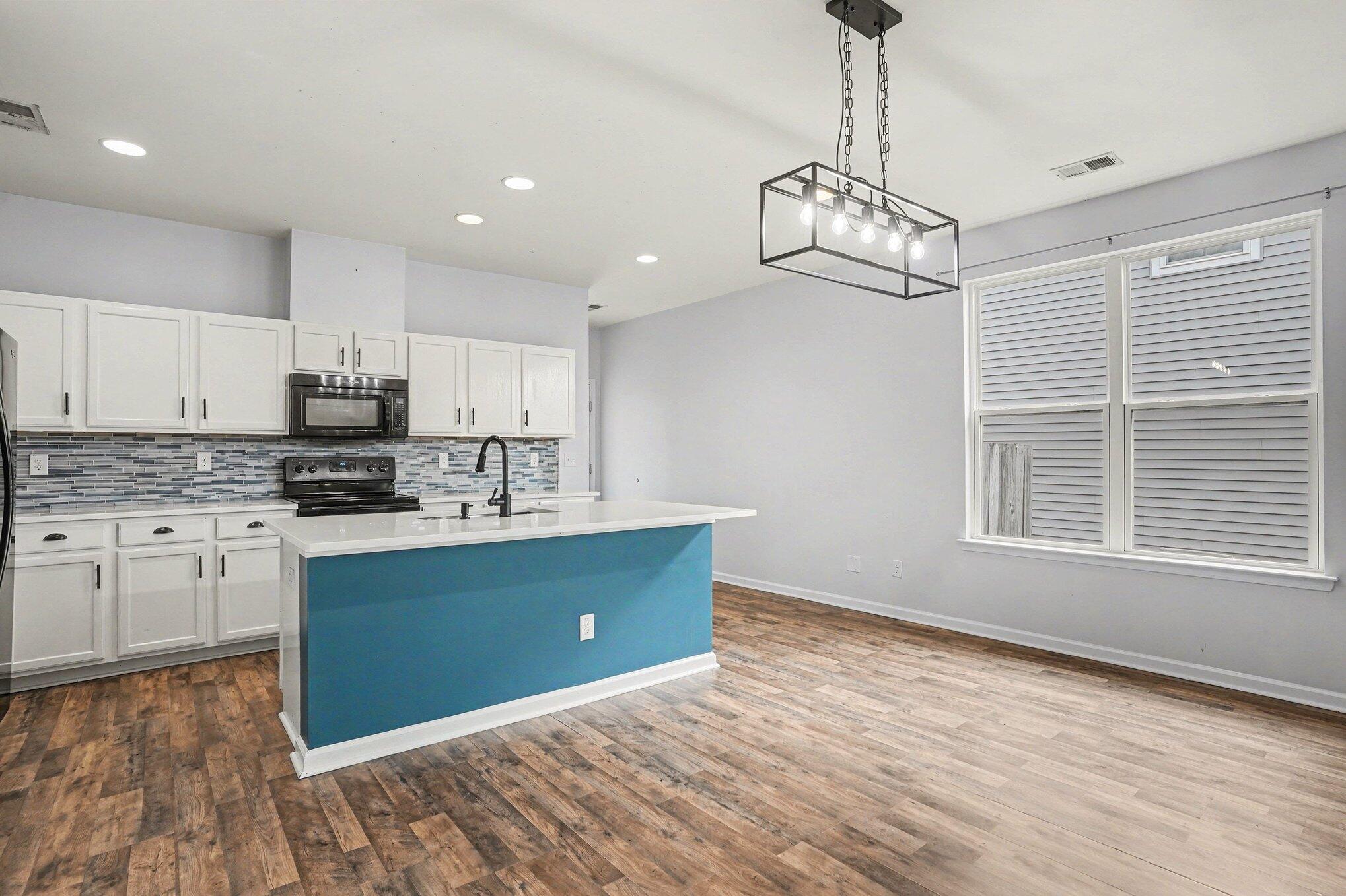 265 Oglethorpe Circle Moncks Corner, SC 29461 - Photo 7 of 38 file_3723
