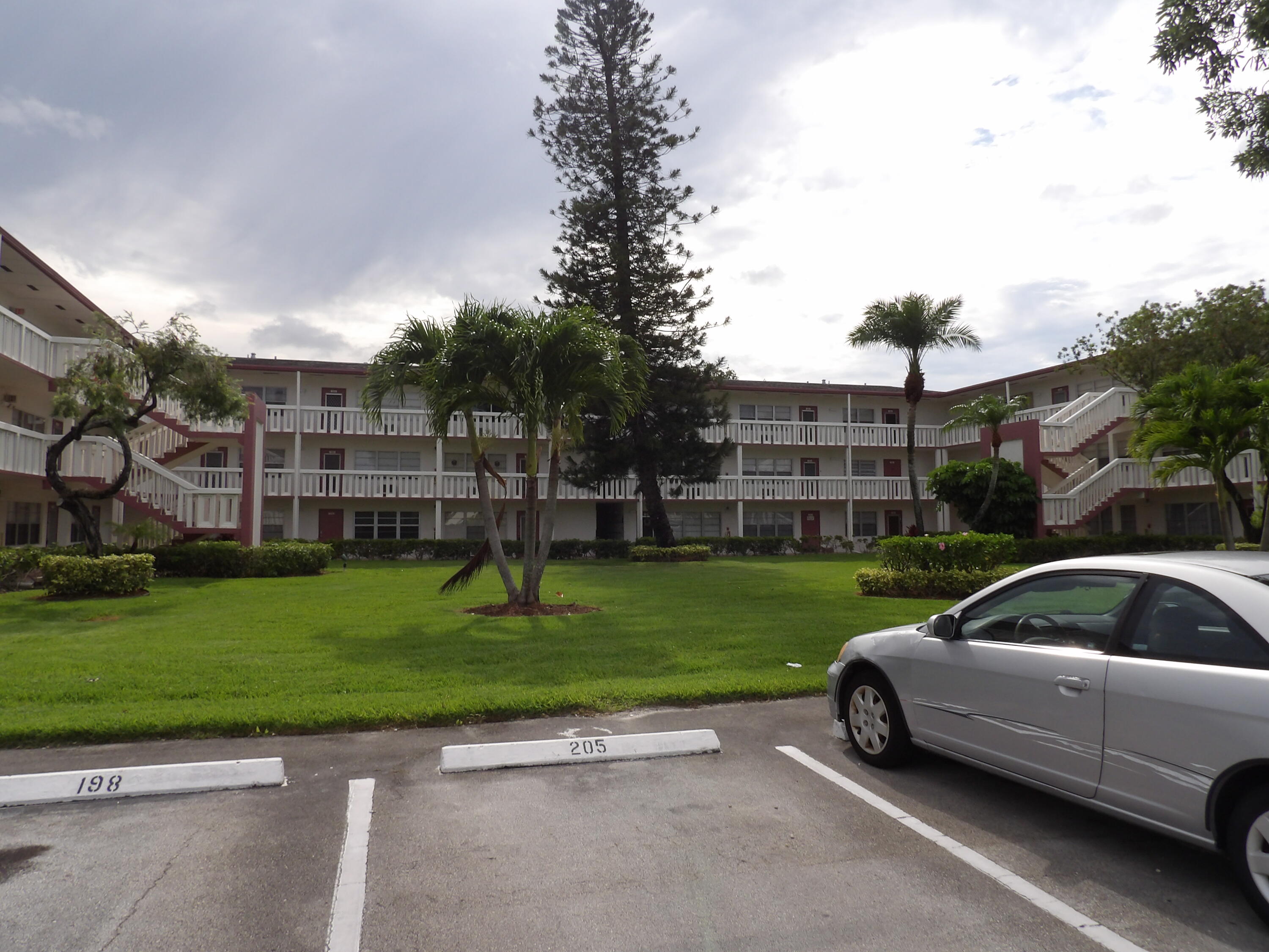 195 Fanshaw Way, Unit 195 Boca Raton, FL 33434 - Photo 5 of 42 100_0950