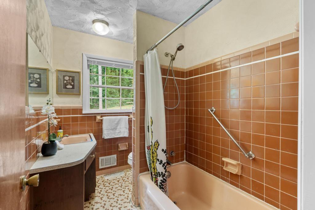 2335 Tilson Circle Decatur, GA 30032 - Photo 26 of 56