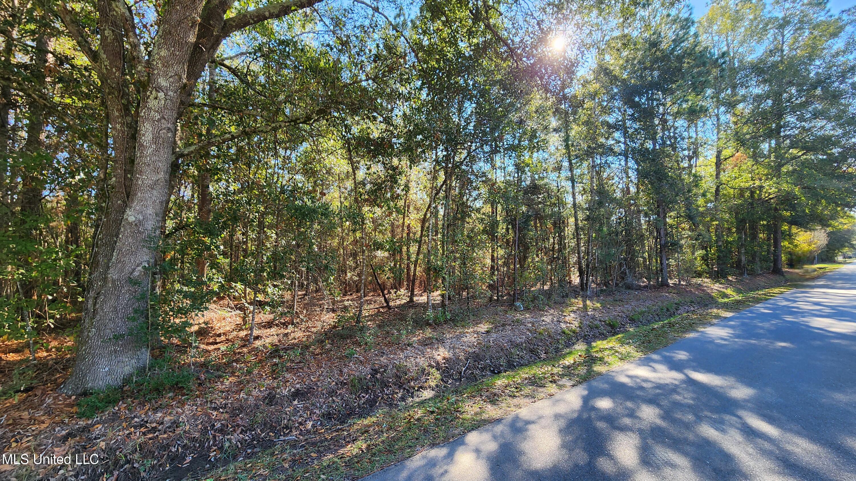 10-11 Blk 243 Un 3 Bayside Park