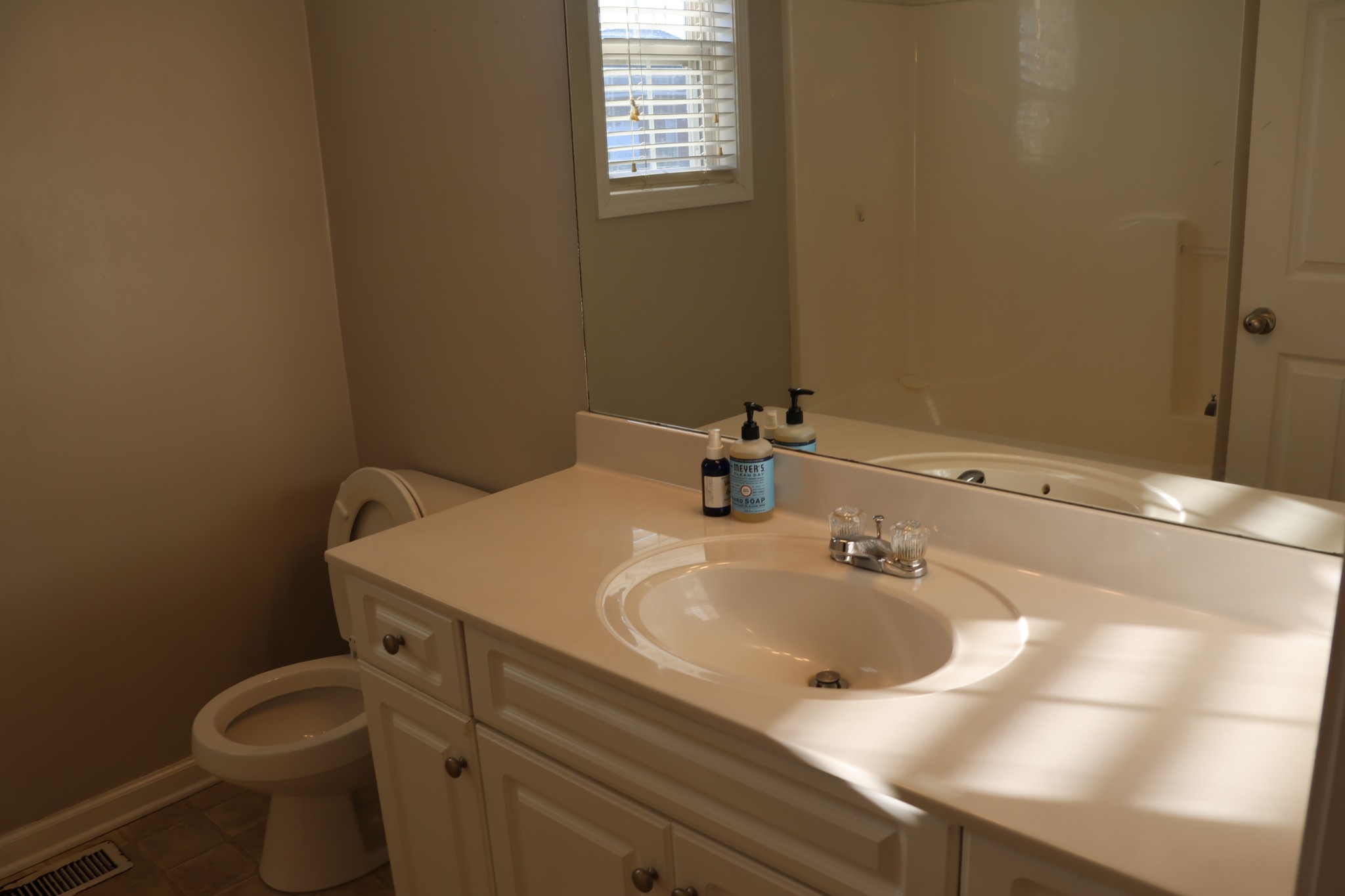 148 Stanley Drive Gallatin, TN 37066 - Photo 11 of 32 a bathroom with a sink and a toilet