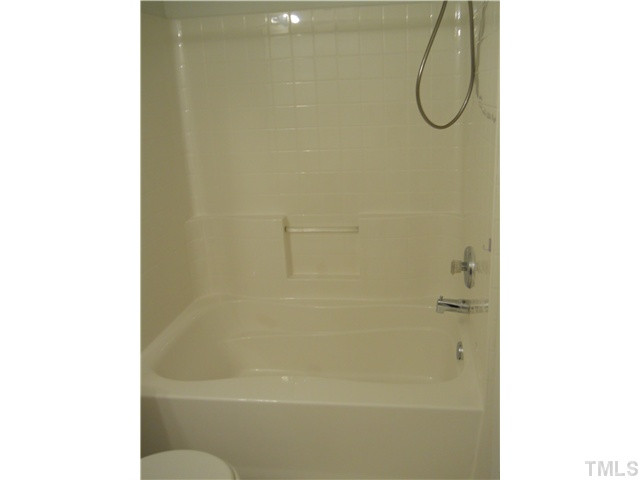 5510 Golden Moss Trail Raleigh, NC 27613 - Photo 15 of 16 Bathroom