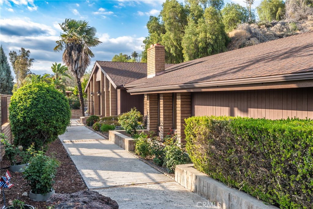 11977 San Timoteo Canyon Road Redlands, CA 92373 - Photo 4 of 75