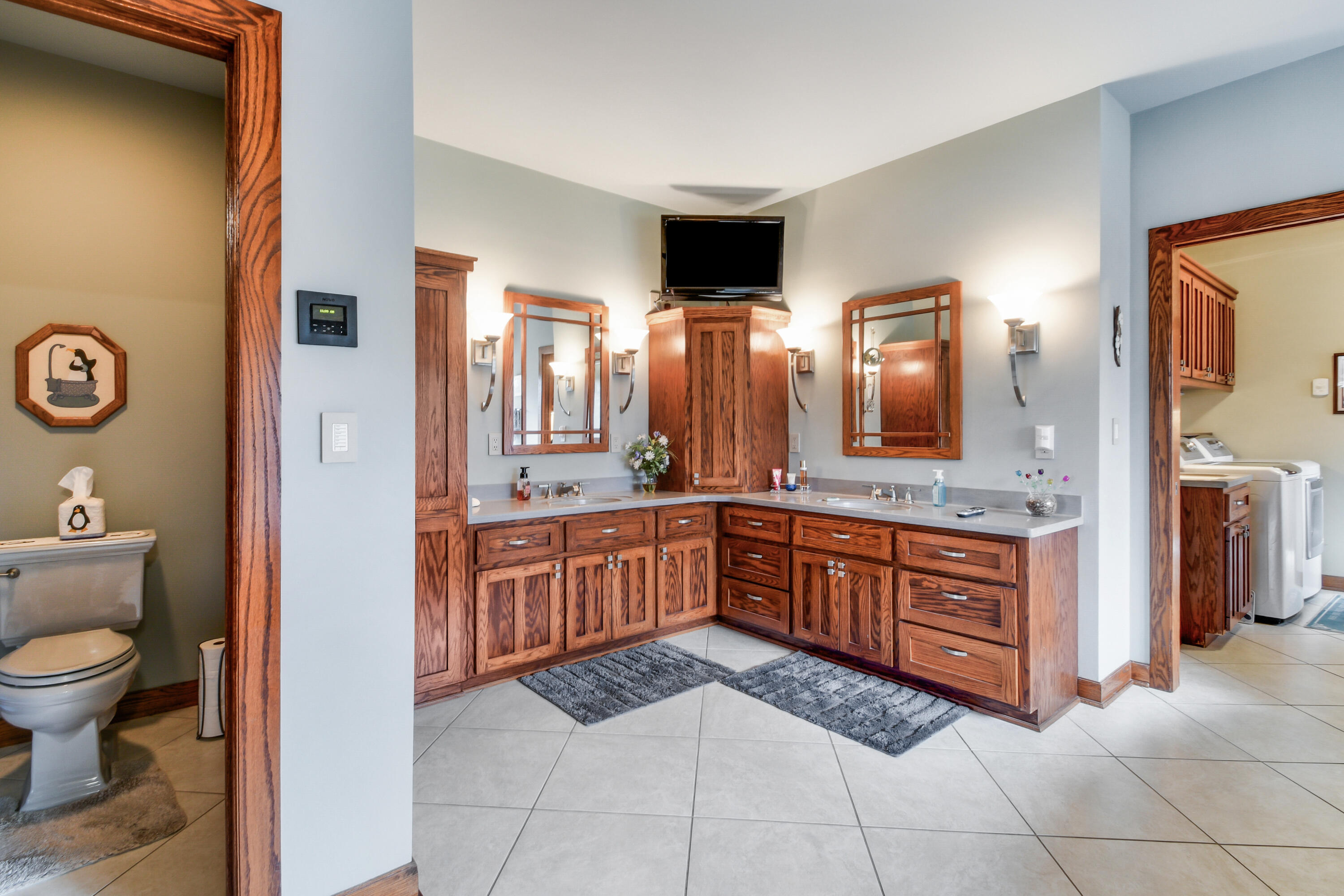 790 Erin Road Erin, WI 53027 - Photo 17 of 52 En Suite
