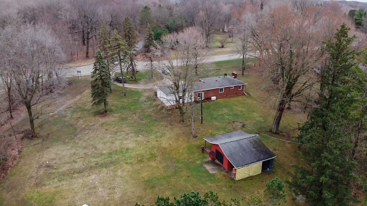 11191 Lansing Road Durand, MI 48429 - Photo 47 of 51 50104972-46.JPG
