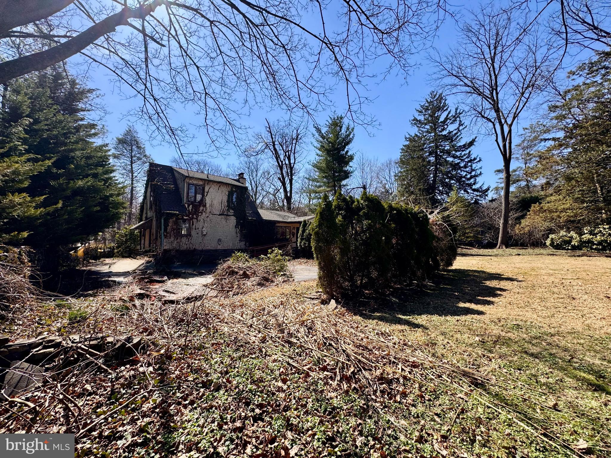 114 Airdale Road Bryn Mawr, PA 19010 - Photo 2 of 11 a view of a backyard of the house
