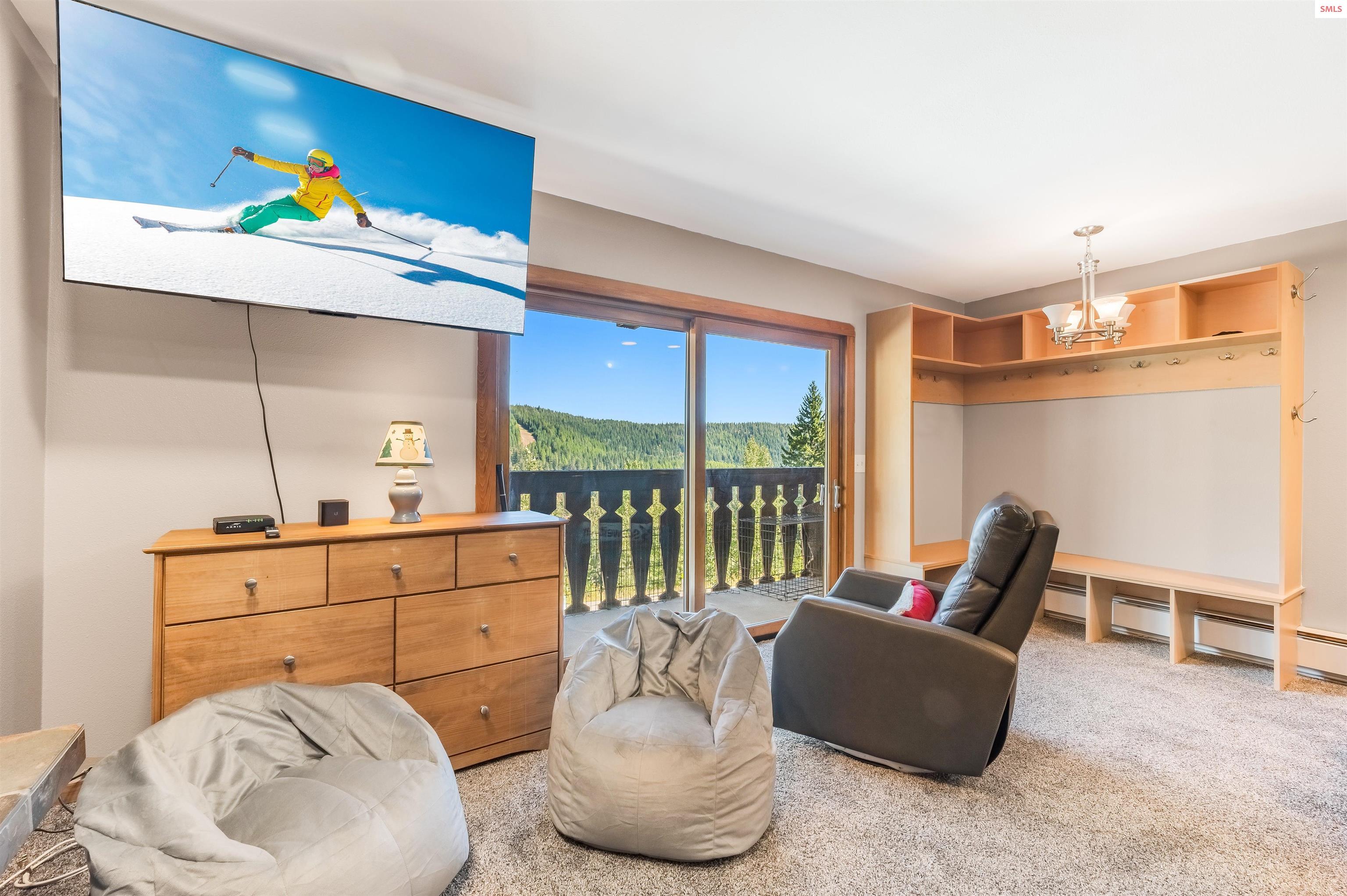 8754 Schweitzer Mountain Road Sandpoint, ID 83864 - Photo 7 of 99 Gallery Image 7