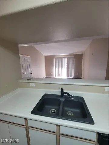 $1,050 | 2300 East Silverado Ranch Boulevard, Unit 2049, Las Vegas, NV 89123