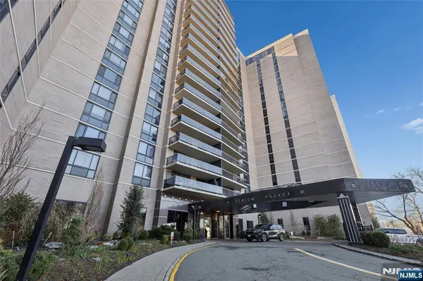 $789,000 | 1512 Palisade Avenue, Unit 17A, Fort Lee, NJ 07024