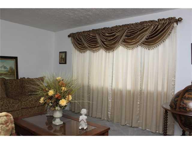 4288 West Fairview Road Greenwood, IN 46142 - Photo 7 of 17 Gallery Image 7