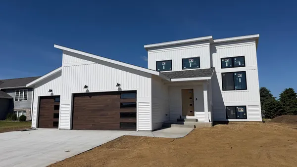 $489,900 | 623 7th Avenue Northeast, Byron, MN 55920