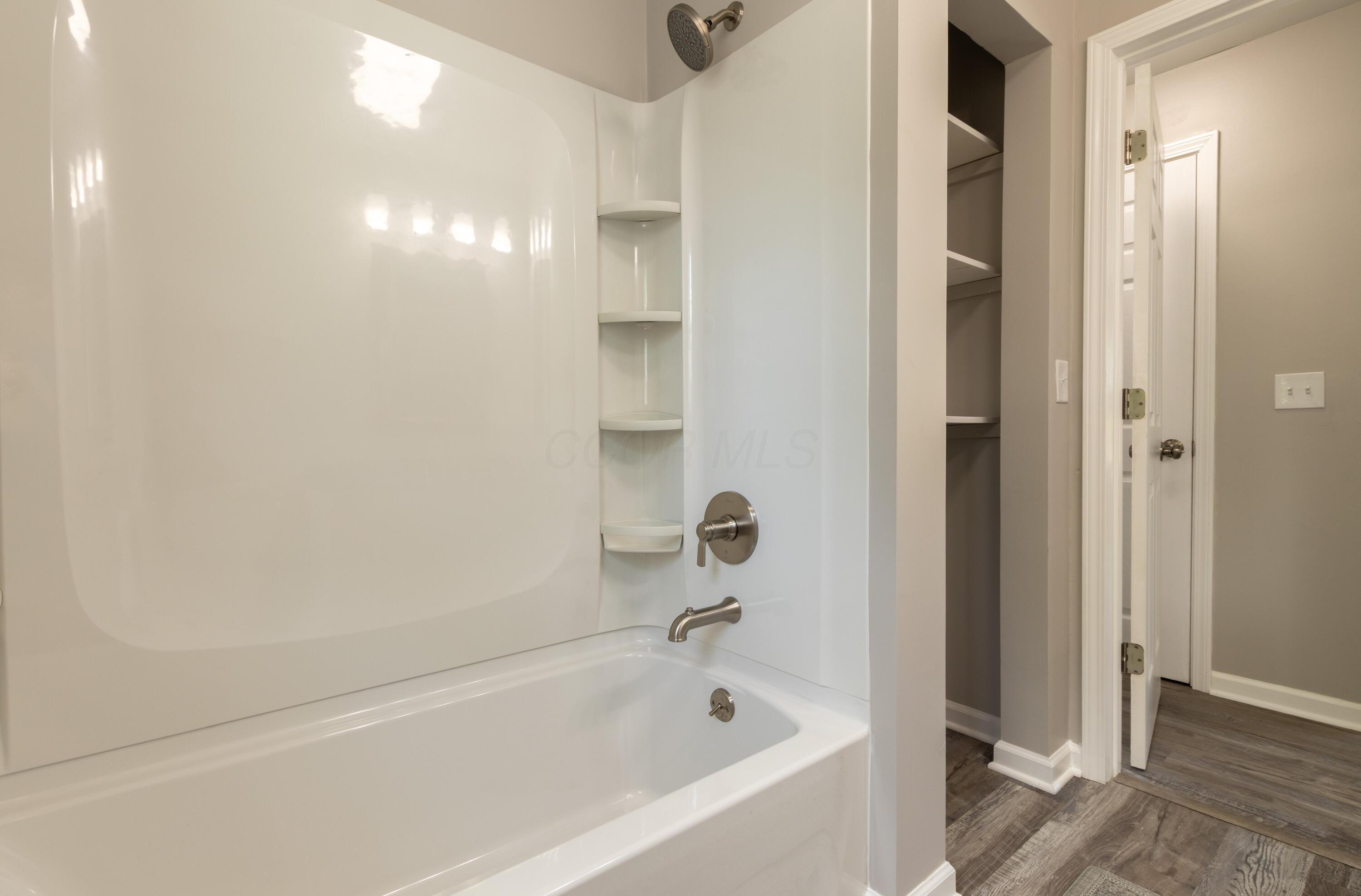 819 Spring Street Lancaster, OH 43130 - Photo 17 of 37 bathroom
