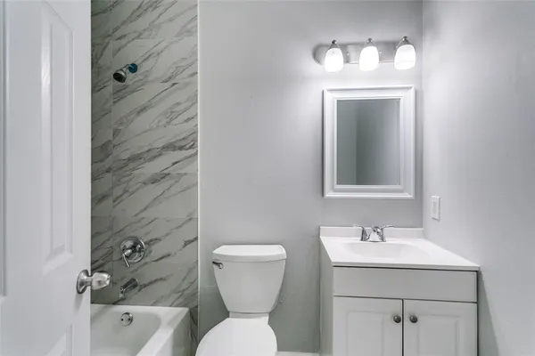 $2,350 | 5101 Longhorn Trail, Garland, TX 75043