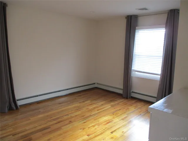 $2,900 | 15 Alice Court, East Rockaway, NY 11518