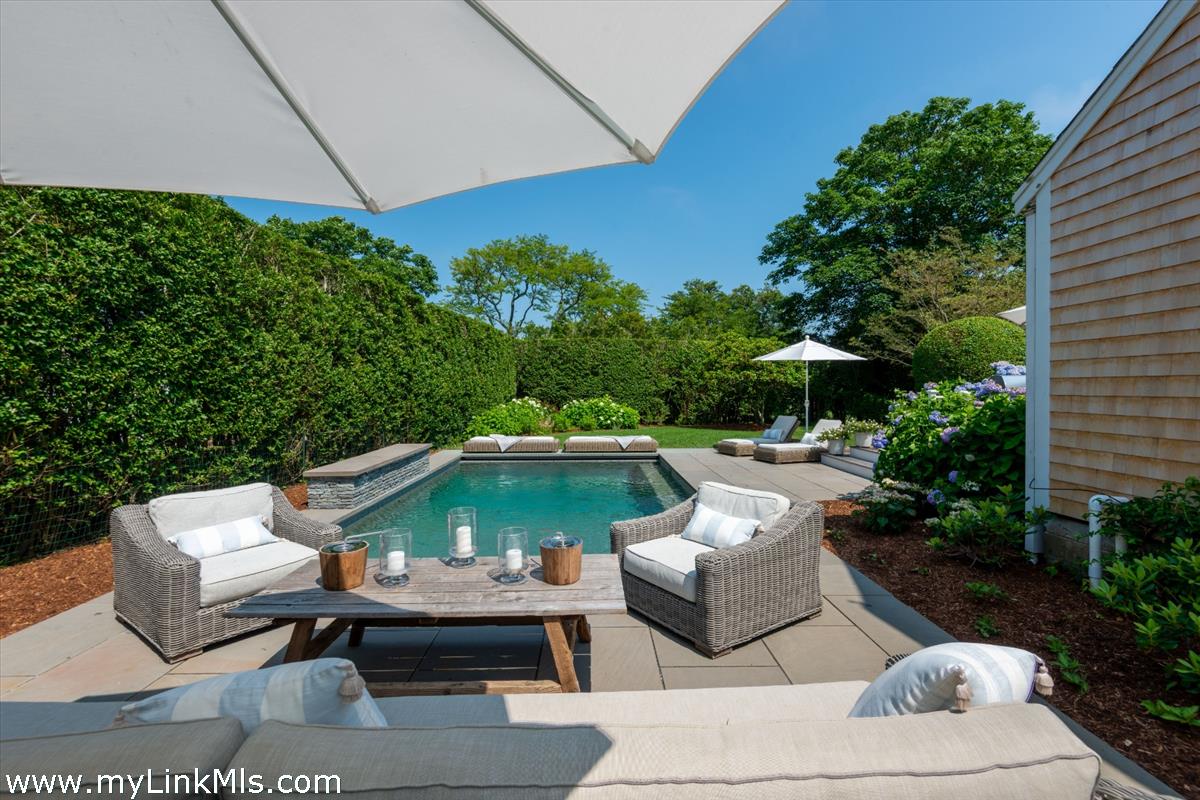 1 West Sankaty Road Nantucket, MA 02554 - Photo 4 of 79