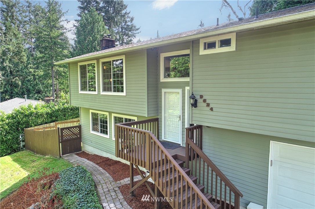 9624 125th Place Southeast Renton, WA 98056 - Photo 2 of 34 Gallery Image 2