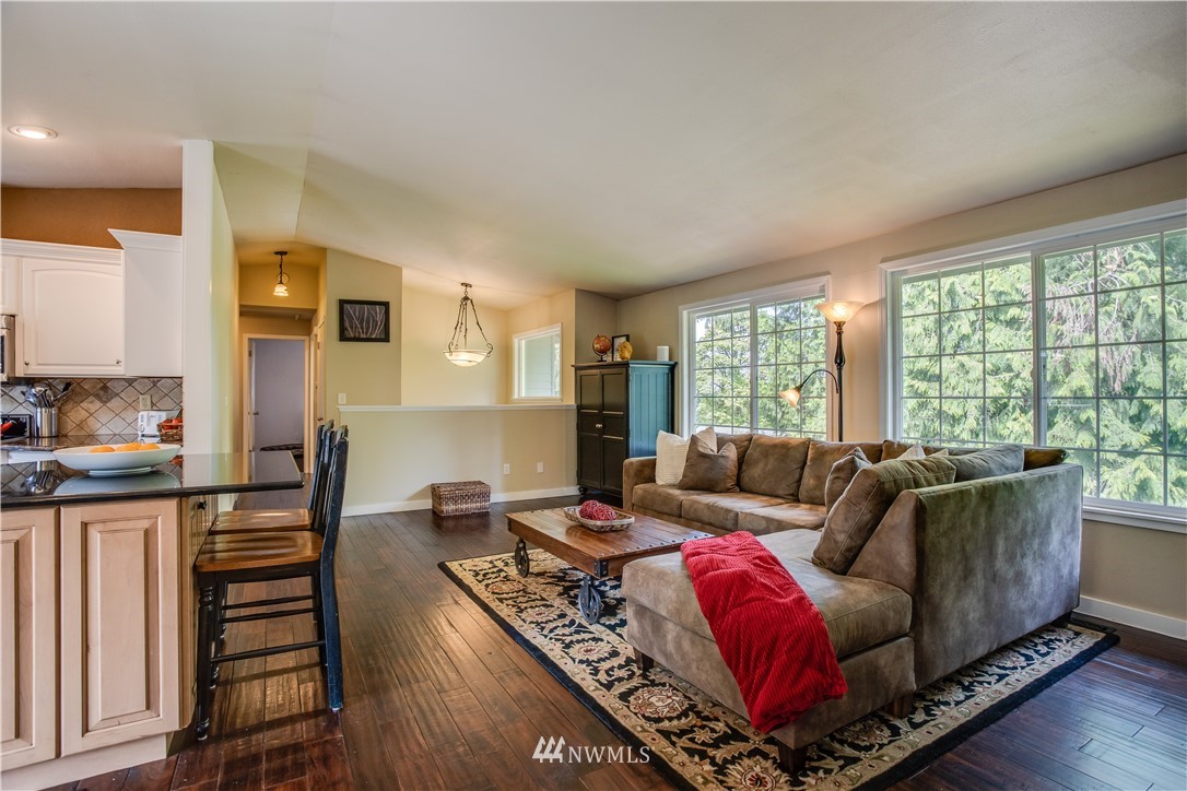 9624 125th Place Southeast Renton, WA 98056 - Photo 7 of 34 Gallery Image 7