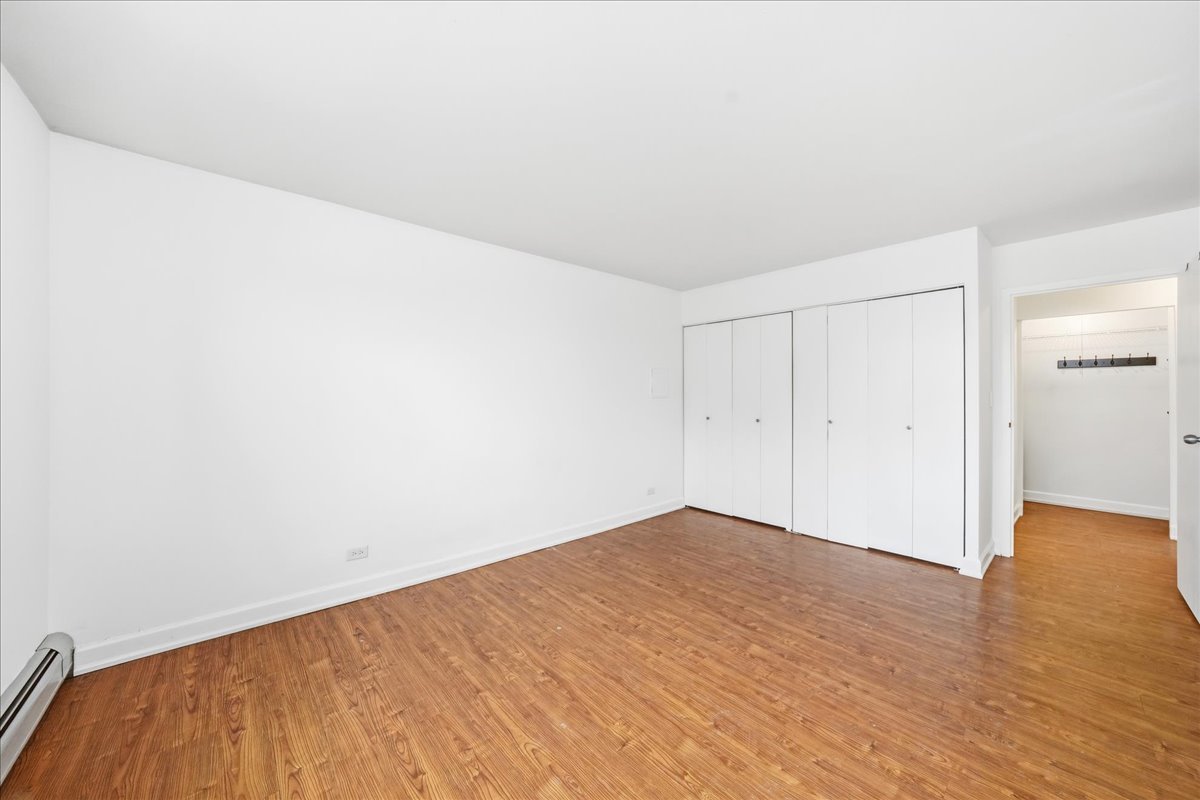 33 North Main Street, Unit 2E Lombard, IL 60148 - Photo 15 of 16 a view of empty room