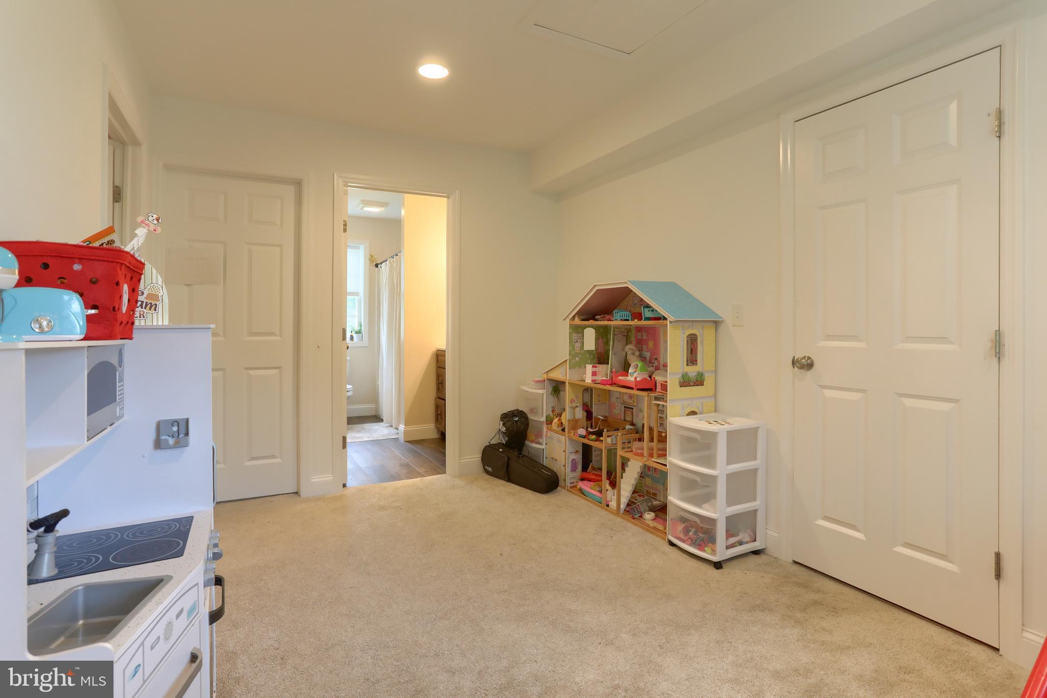 1836 Felker Road Middletown, PA 17057 - Photo 24 of 38 Gallery Image 24
