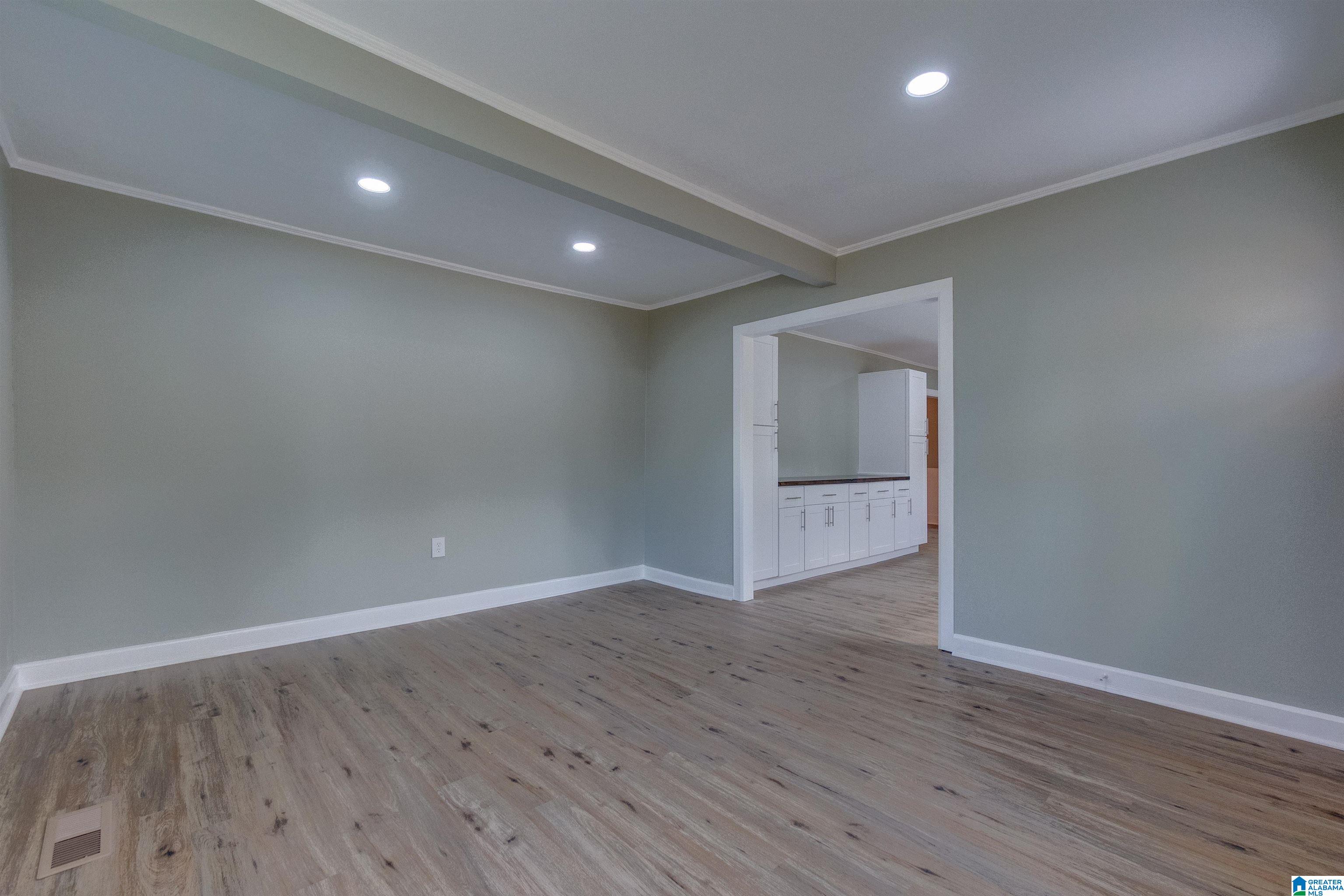 308 Penter Avenue Clanton, AL 35045 - Photo 13 of 49