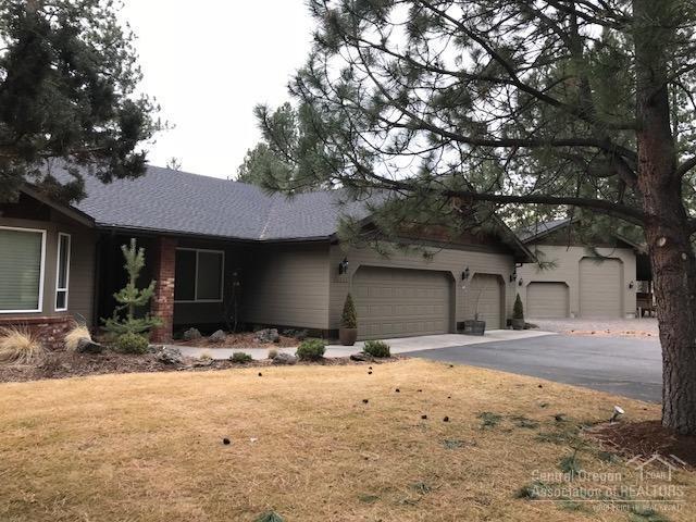 60082 West Ridgeview Drive Bend, OR 97702 - Photo 1 of 6 Primary Photo