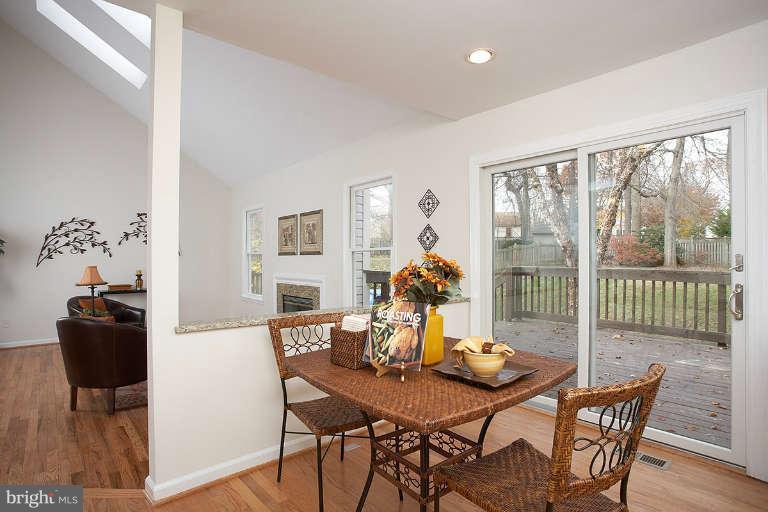 124 Snowy Owl Drive Silver Spring, MD 20901 - Photo 11 of 30 Kitchen