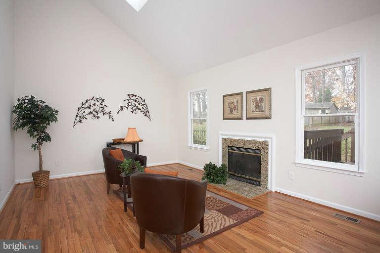 124 Snowy Owl Drive Silver Spring, MD 20901 - Photo 12 of 30 Family Room